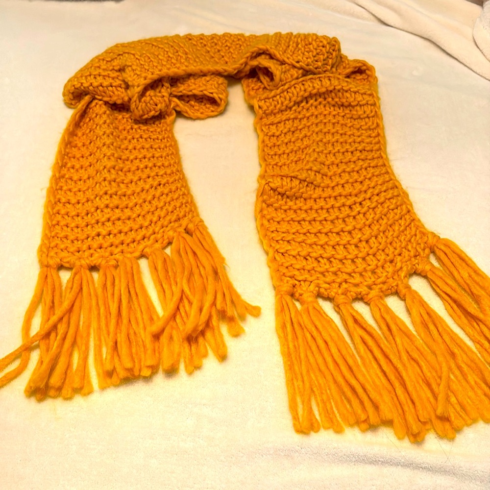 NWT Scarf